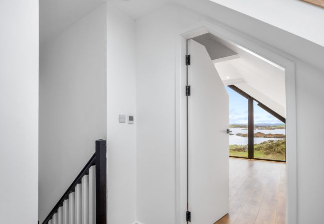Cottage in Roundstone - GarraÍ Locha - Luxurious Cottage Cottage in Roundstone - GarraÍ Locha - Luxurious Cottage