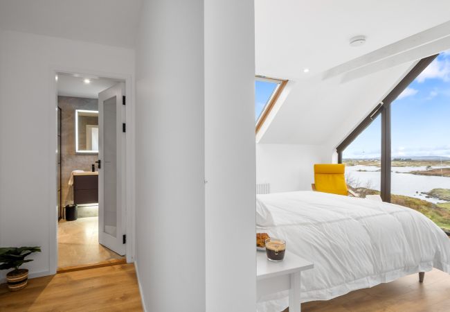 Cottage in Roundstone - GarraÍ Locha - Luxurious Cottage Cottage in Roundstone - GarraÍ Locha - Luxurious Cottage