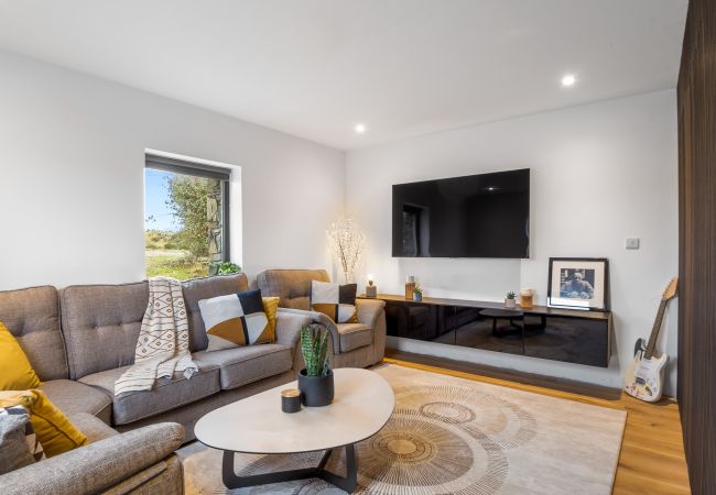 Cottage in Roundstone - GarraÍ Locha - Luxurious Cottage Cottage in Roundstone - GarraÍ Locha - Luxurious Cottage