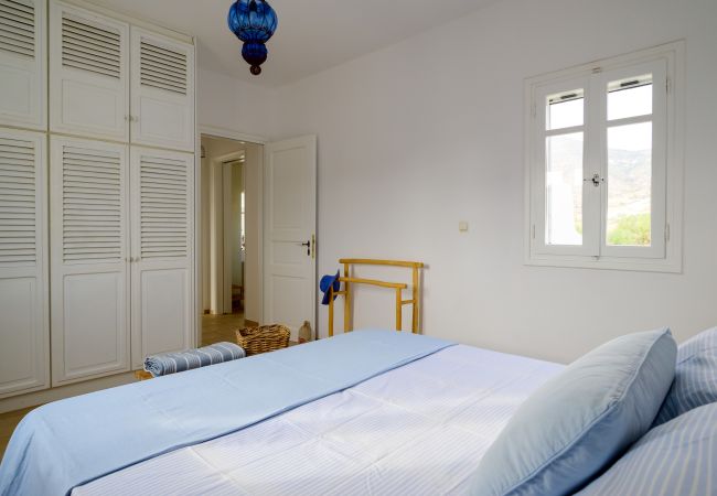 Villa in Tzanes - Soho Villa with private pool in Paros Villa in Tzanes - Soho Villa with private pool in Paros