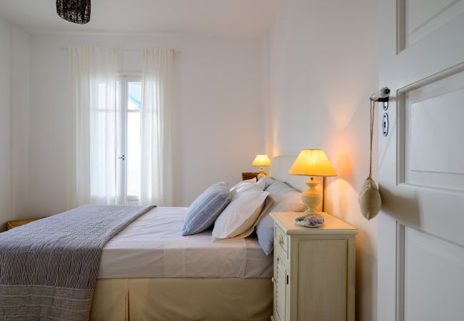 Villa in Tzanes - Soho Villa with private pool in Paros Villa in Tzanes - Soho Villa with private pool in Paros