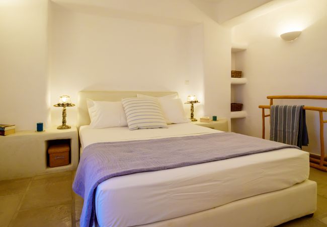 Villa in Tzanes - Soho Villa with private pool in Paros Villa in Tzanes - Soho Villa with private pool in Paros