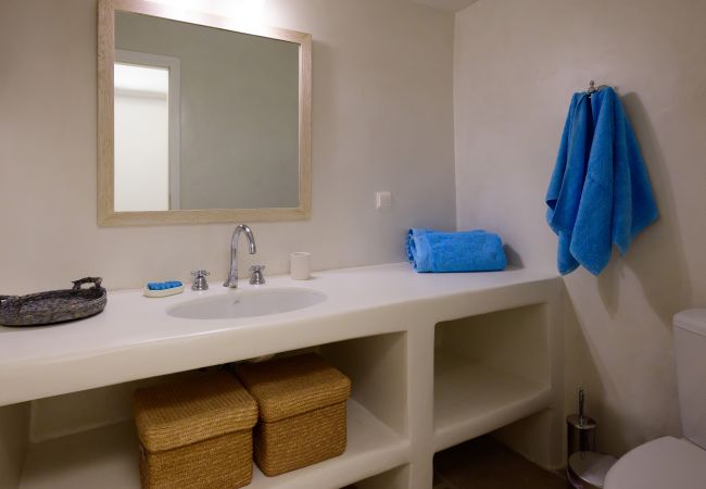 Villa in Tzanes - Soho Villa with private pool in Paros Villa in Tzanes - Soho Villa with private pool in Paros