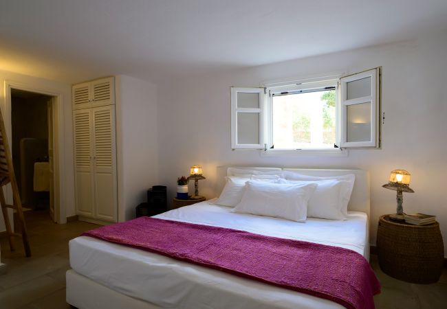 Villa in Tzanes - Soho Villa with private pool in Paros Villa in Tzanes - Soho Villa with private pool in Paros