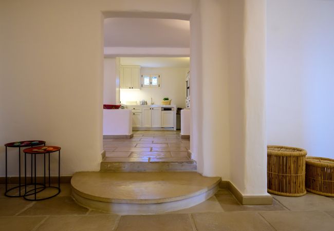 Villa in Tzanes - Soho Villa with private pool in Paros Villa in Tzanes - Soho Villa with private pool in Paros