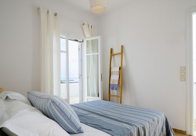 Villa in Tzanes - Soho Villa with private pool in Paros Villa in Tzanes - Soho Villa with private pool in Paros