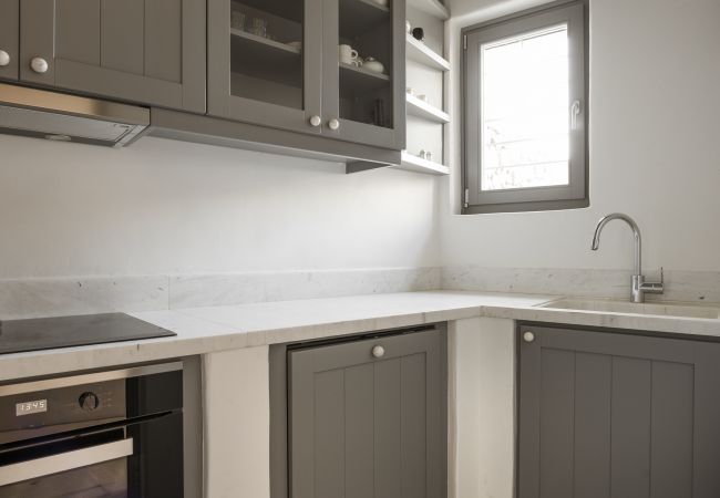 Villa in Mykonos - Seafront 9BDR Serenity in Mykonos Villa in Mykonos - Seafront 9BDR Serenity in Mykonos