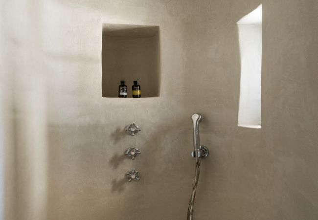 Villa in Mykonos - Luxury 5BDR Retreat in Mykonos Villa in Mykonos - Luxury 5BDR Retreat in Mykonos