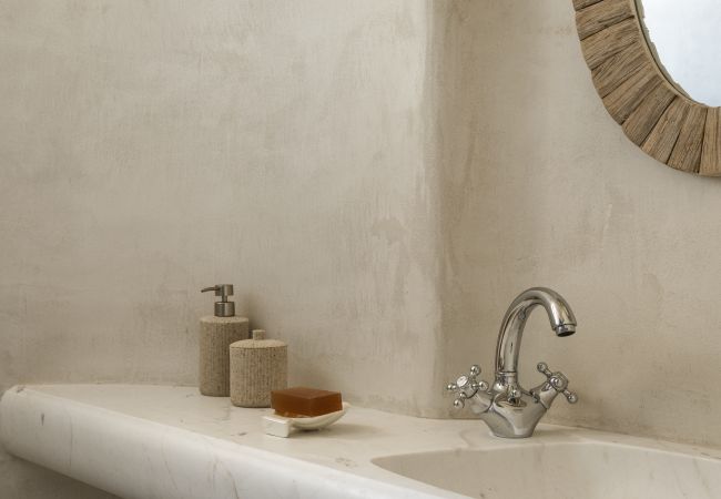 Villa in Mykonos - Luxury 5BDR Retreat in Mykonos Villa in Mykonos - Luxury 5BDR Retreat in Mykonos