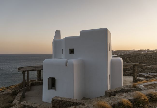 Villa in Mykonos - Luxury 5BDR Retreat in Mykonos Villa in Mykonos - Luxury 5BDR Retreat in Mykonos