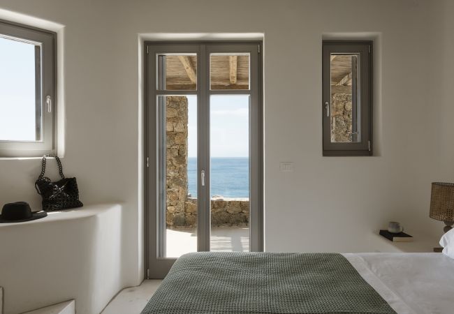 Villa in Mykonos - Luxury 5BDR Retreat in Mykonos Villa in Mykonos - Luxury 5BDR Retreat in Mykonos