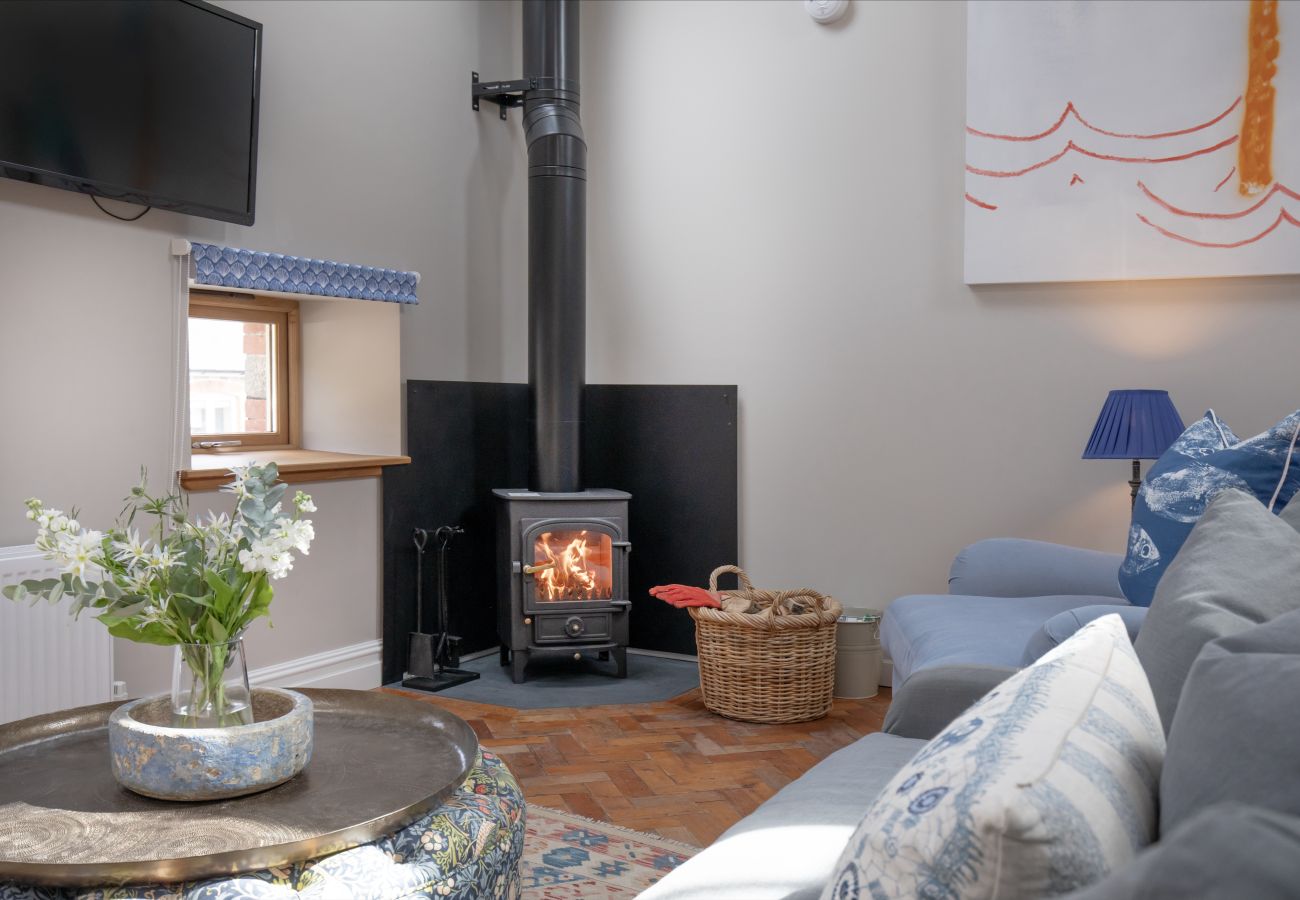 Cottage in Moretonhampstead - Philips Barn - Barn Conversion on edge of Dartmoor with hot tub