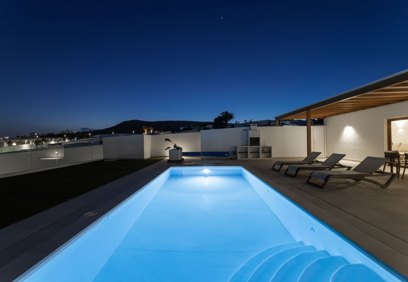 Villa in Playa Blanca - Villa Isamar 14B - Villas Lanzarote - VipVipVillas