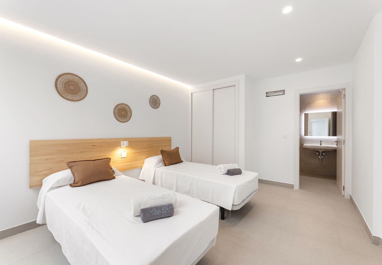 Villa in Playa Blanca - Villa Isamar 14B - Villas Lanzarote - VipVipVillas