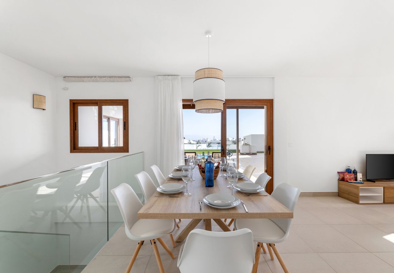 Villa in Playa Blanca - Villa Isamar 14B - Villas Lanzarote - VipVipVillas