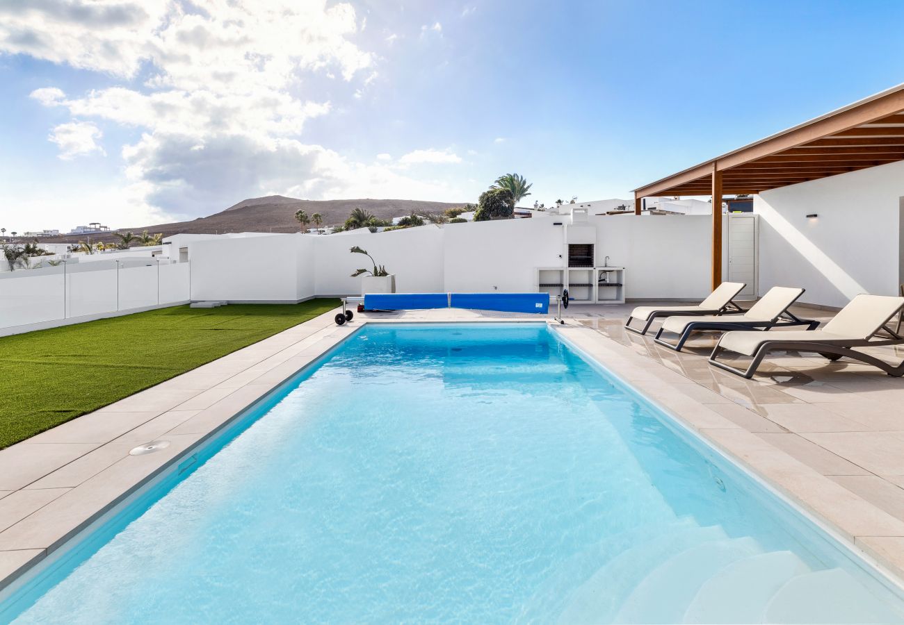 Villa in Playa Blanca - Villa Isamar 14B - Villas Lanzarote - VipVipVillas