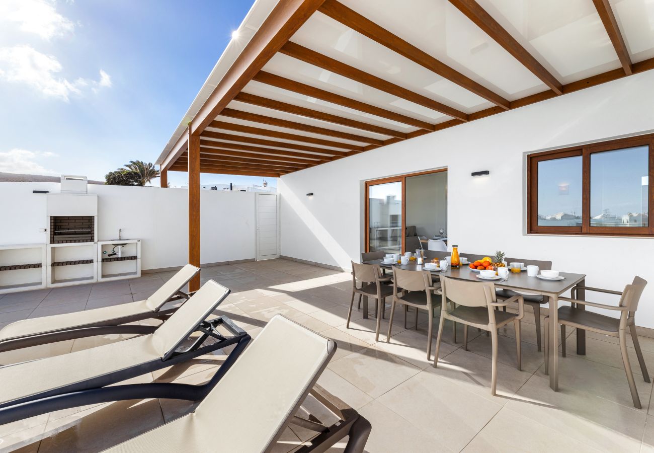 Villa in Playa Blanca - Villa Isamar 14B - Villas Lanzarote - VipVipVillas