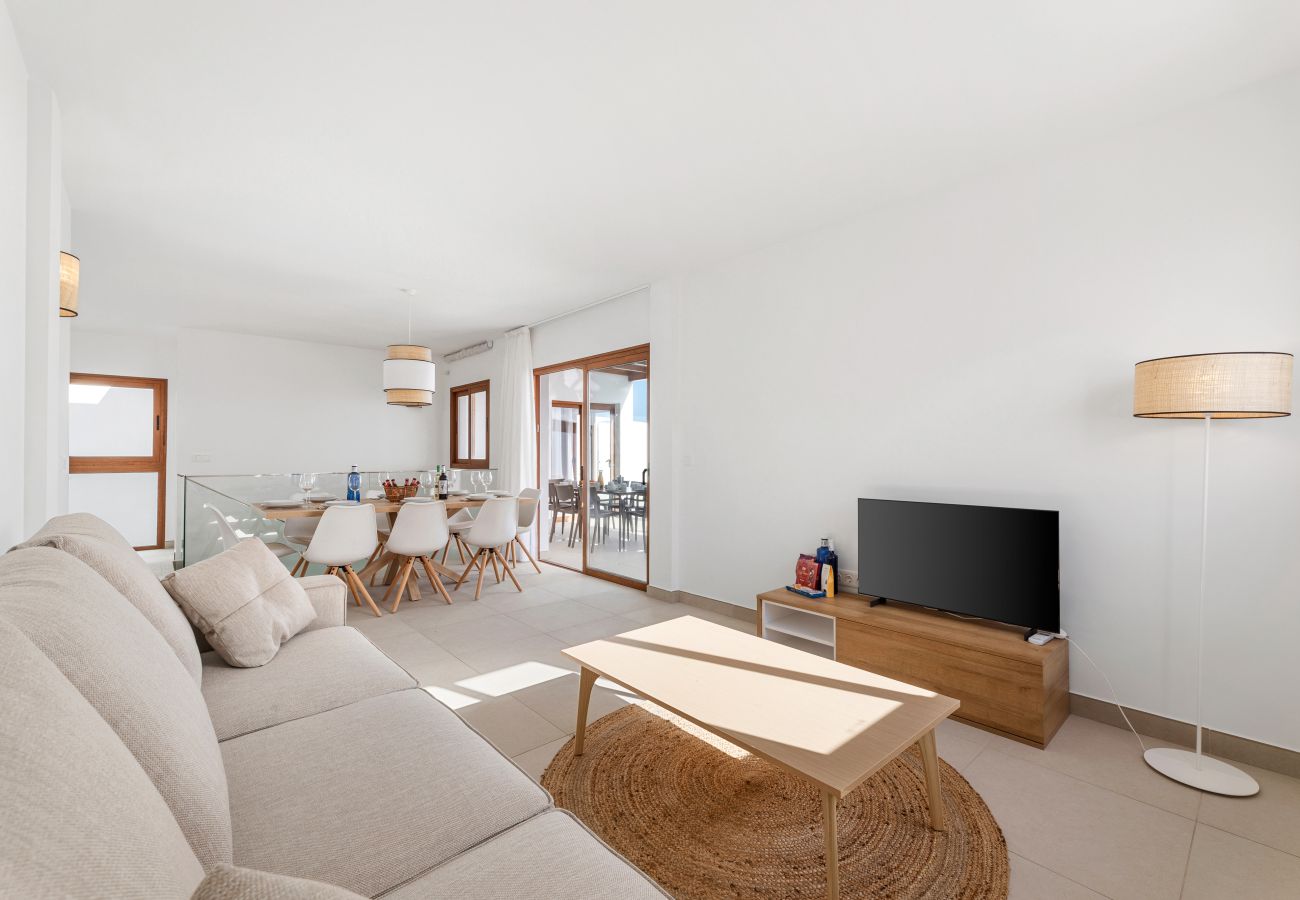 Villa in Playa Blanca - Villa Isamar 14B - Villas Lanzarote - VipVipVillas