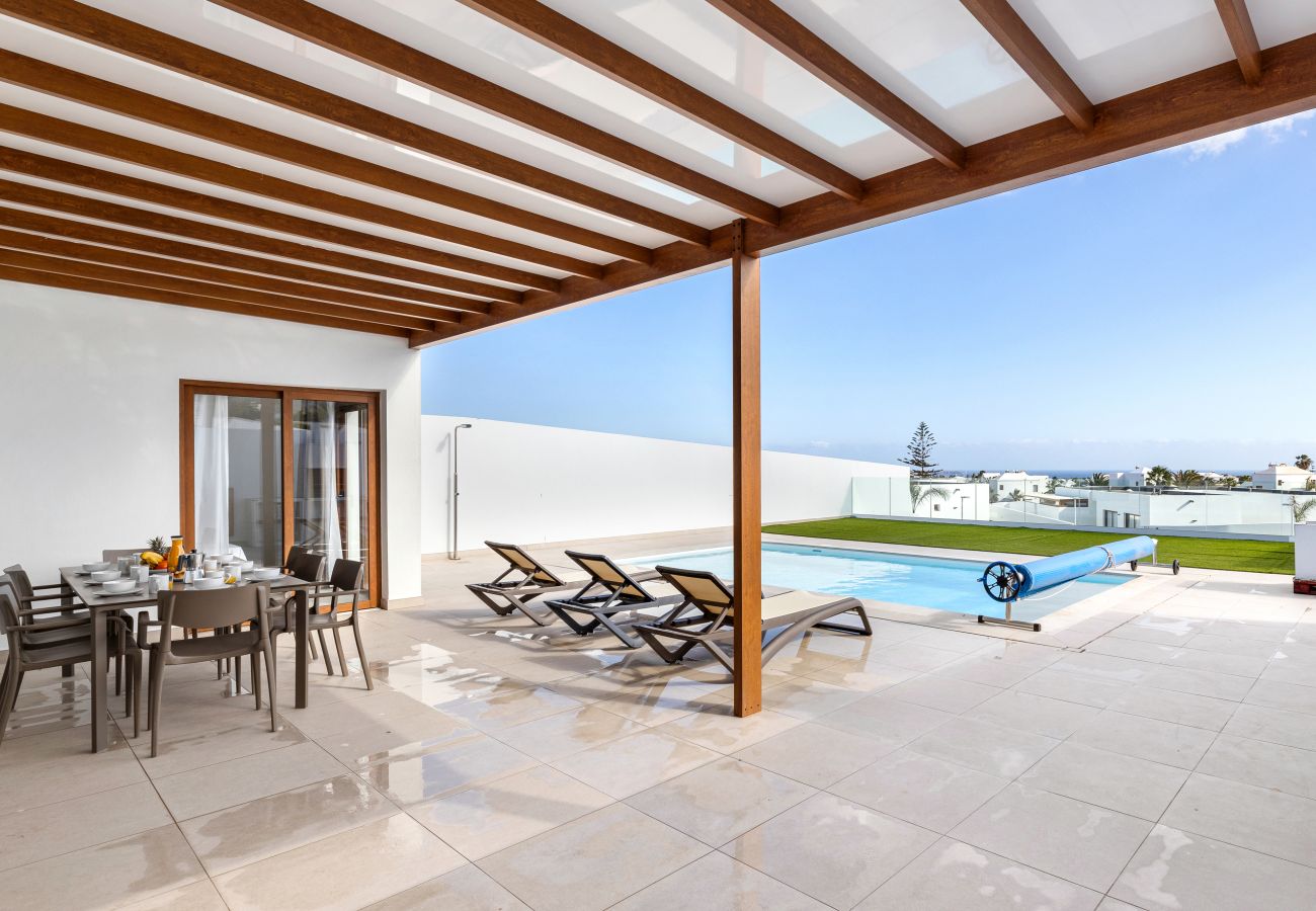 Villa in Playa Blanca - Villa Isamar 14B - Villas Lanzarote - VipVipVillas