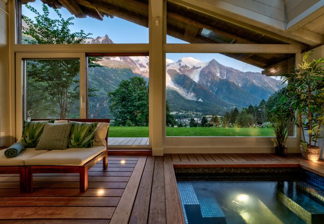 Chalet in Chamonix-Mont-Blanc - Chalet Hibou - Upper Class Collection Chalet in Chamonix-Mont-Blanc - Chalet Hibou - Upper Class Collection