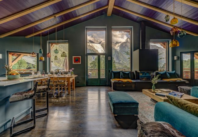 Chalet in Chamonix-Mont-Blanc - Chalet Hibou - Upper Class Collection Chalet in Chamonix-Mont-Blanc - Chalet Hibou - Upper Class Collection