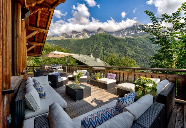 Chalet in Chamonix-Mont-Blanc - Chalet Hibou - Upper Class Collection Chalet in Chamonix-Mont-Blanc - Chalet Hibou - Upper Class Collection