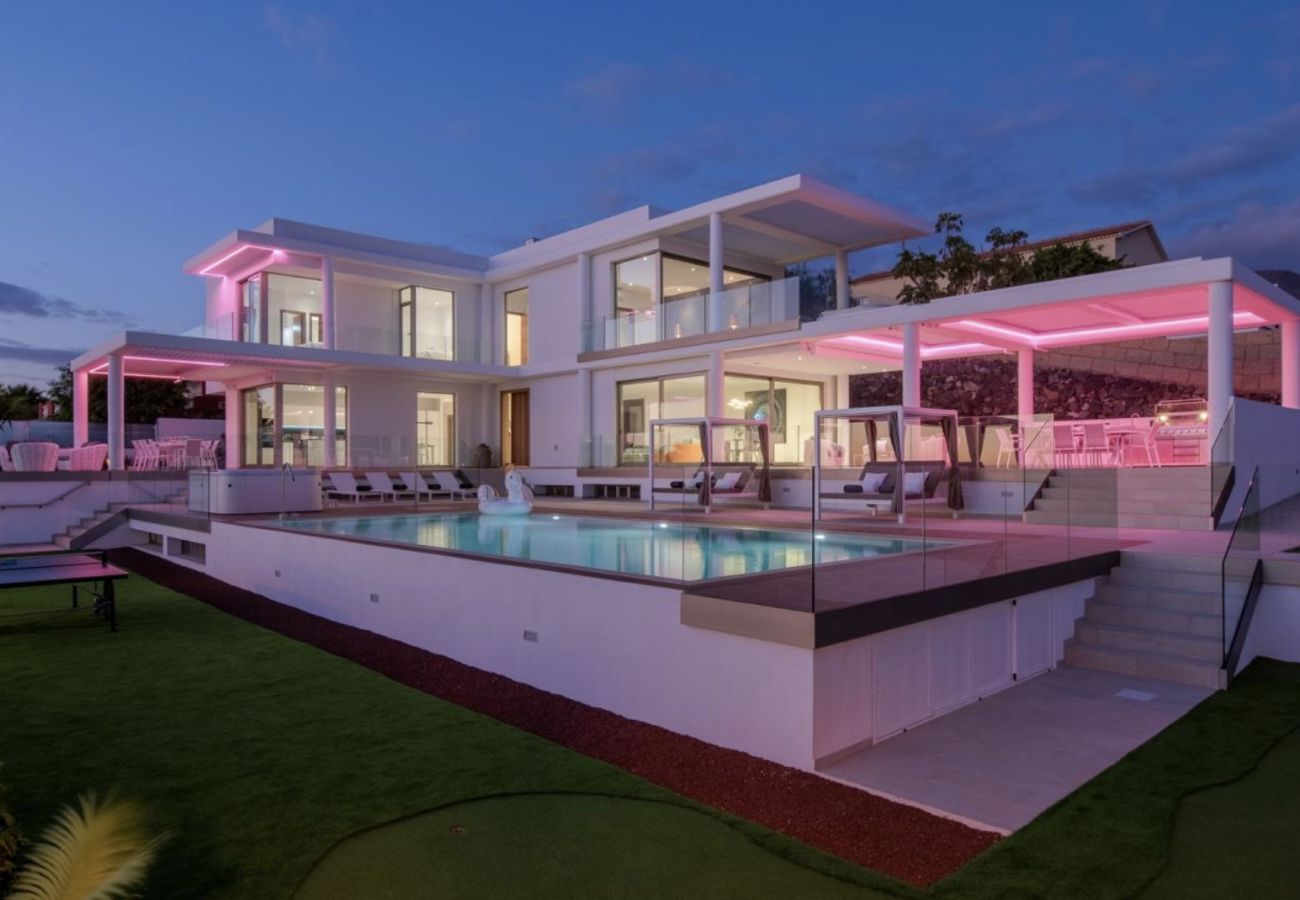 Villa in Playa Paraiso - Villa Élan