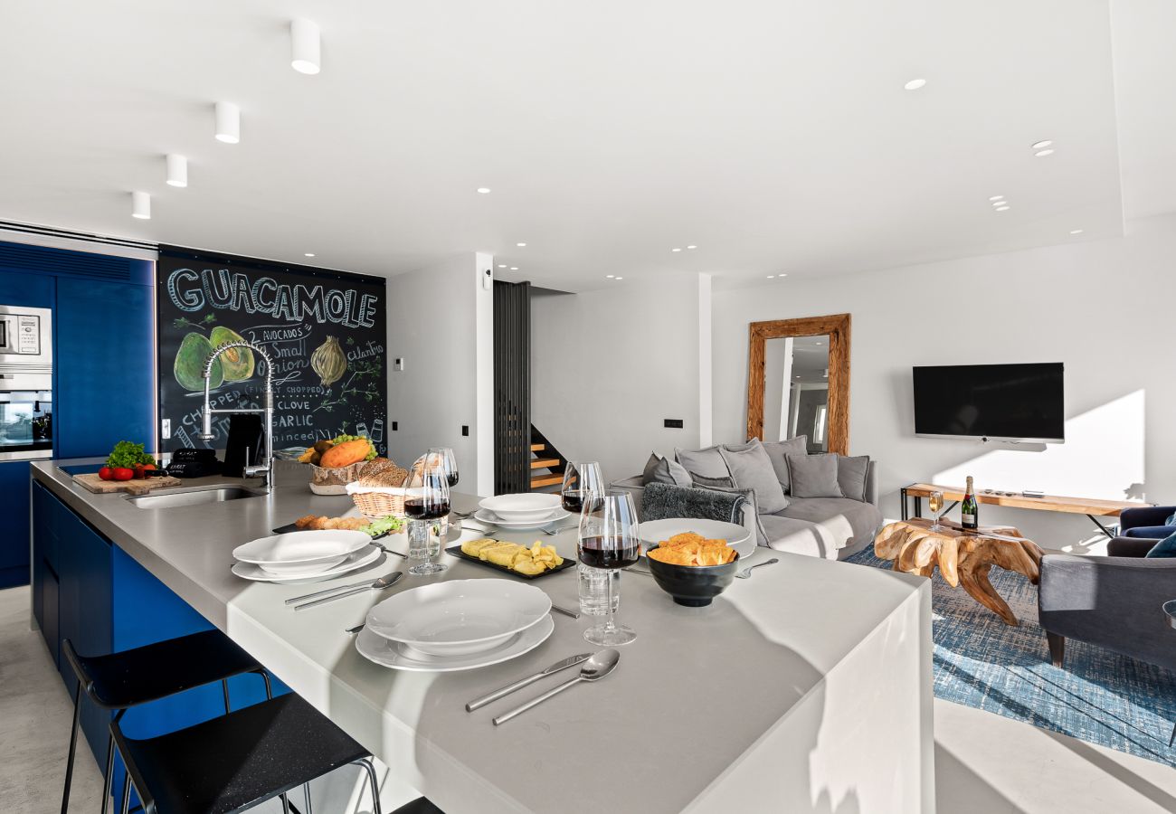 Villa in Costa Adeje - Whispers of the Ocean Villa