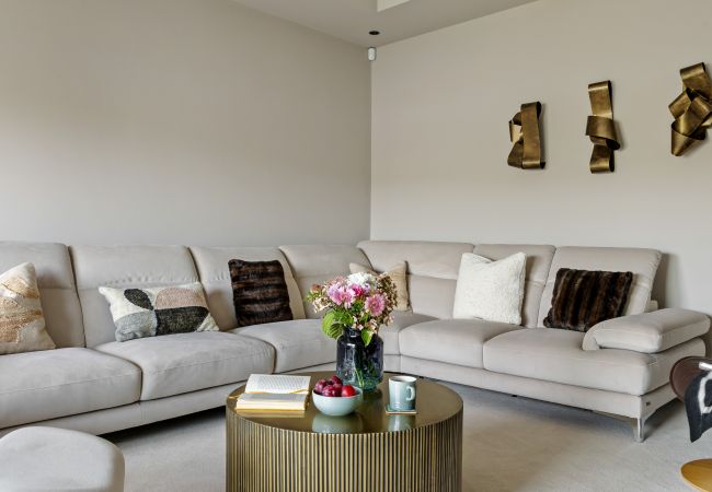 House in Combeinteignhead - Gable View - Luxury Riverside Sanctuary  House in Combeinteignhead - Gable View - Luxury Riverside Sanctuary