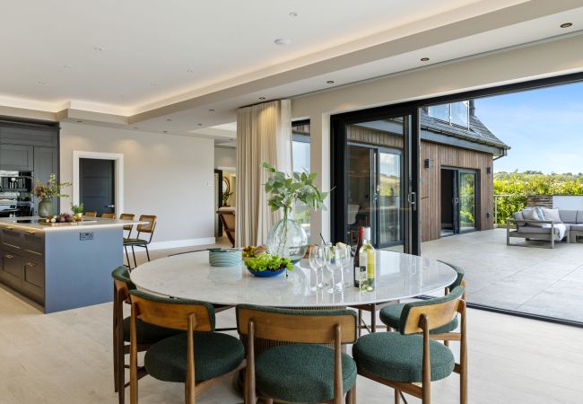 House in Combeinteignhead - Gable View - Luxury Riverside Sanctuary  House in Combeinteignhead - Gable View - Luxury Riverside Sanctuary