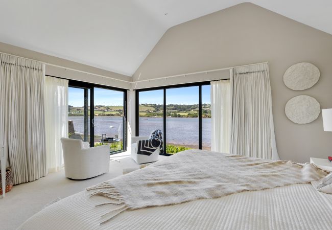 House in Combeinteignhead - Gable View - Luxury Riverside Sanctuary  House in Combeinteignhead - Gable View - Luxury Riverside Sanctuary
