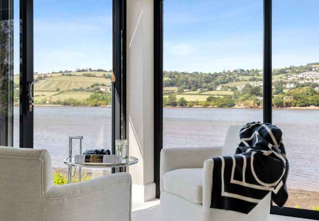 House in Combeinteignhead - Gable View - Luxury Riverside Sanctuary  House in Combeinteignhead - Gable View - Luxury Riverside Sanctuary