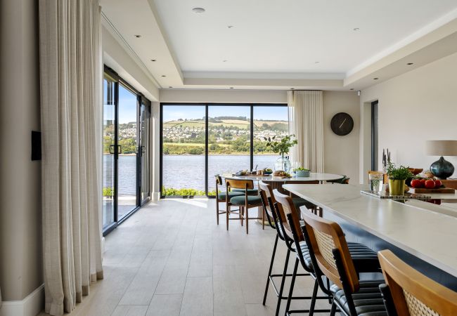 House in Combeinteignhead - Gable View - Luxury Riverside Sanctuary  House in Combeinteignhead - Gable View - Luxury Riverside Sanctuary