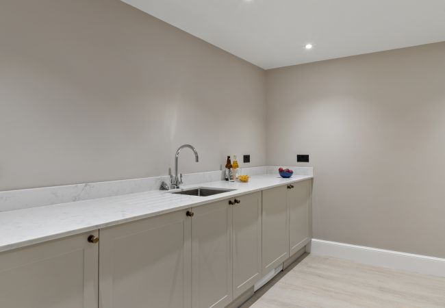 House in Combeinteignhead - Gable View - Luxury Riverside Sanctuary  House in Combeinteignhead - Gable View - Luxury Riverside Sanctuary