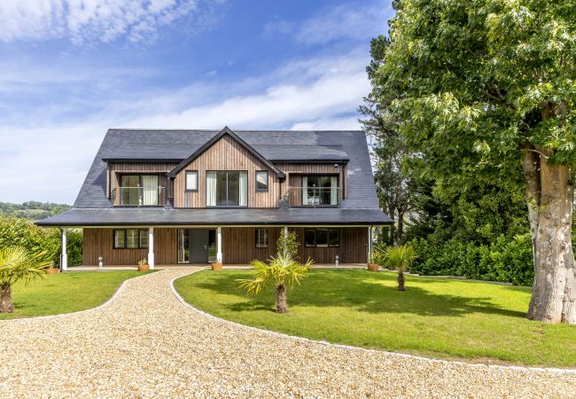 House in Combeinteignhead - Gable View - Luxury Riverside Sanctuary  House in Combeinteignhead - Gable View - Luxury Riverside Sanctuary
