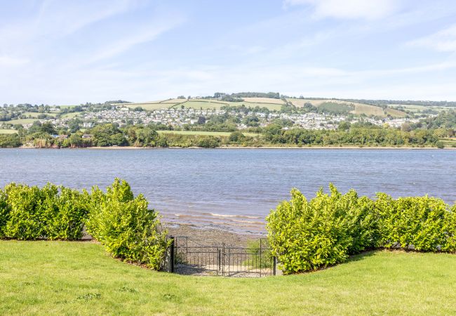 House in Combeinteignhead - Gable View - Luxury Riverside Sanctuary  House in Combeinteignhead - Gable View - Luxury Riverside Sanctuary