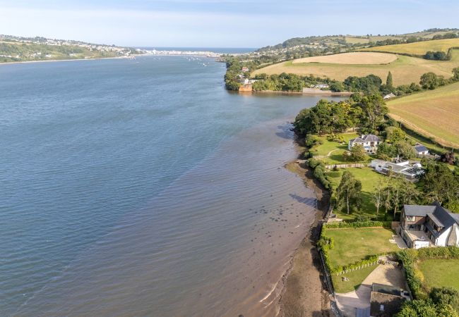 House in Combeinteignhead - Gable View - Luxury Riverside Sanctuary  House in Combeinteignhead - Gable View - Luxury Riverside Sanctuary