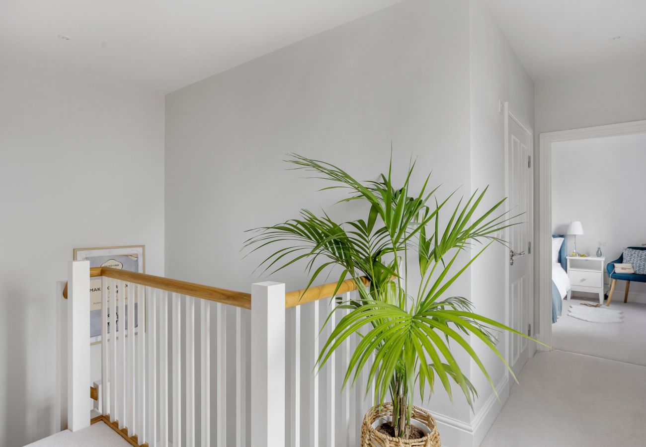House in Exeter - Morford House - Stylish Retreat in the Heart of Exeter
