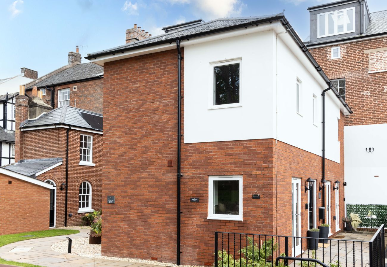 House in Exeter - Morford House - Stylish Retreat in the Heart of Exeter