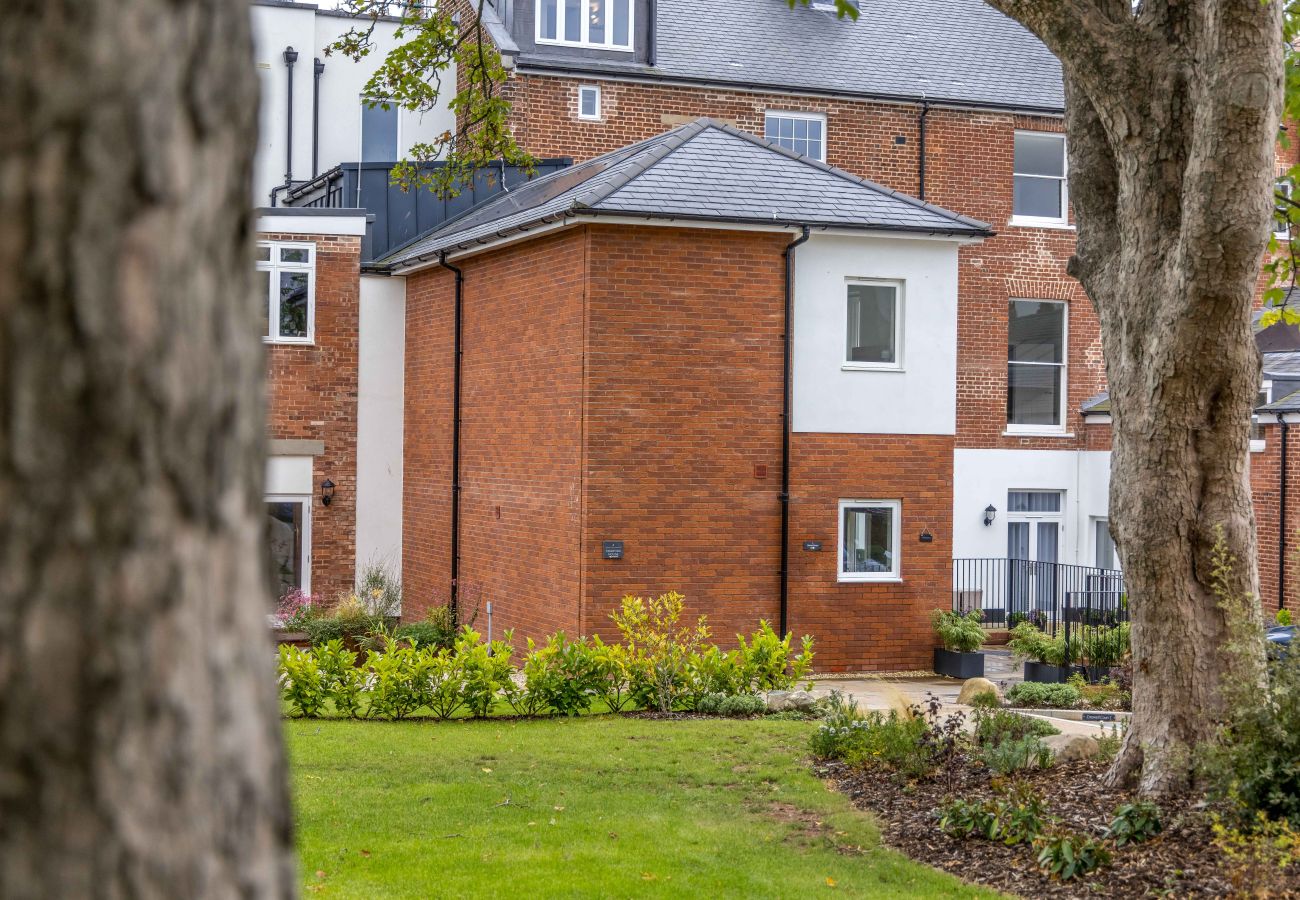 House in Exeter - Morford House - Stylish Retreat in the Heart of Exeter