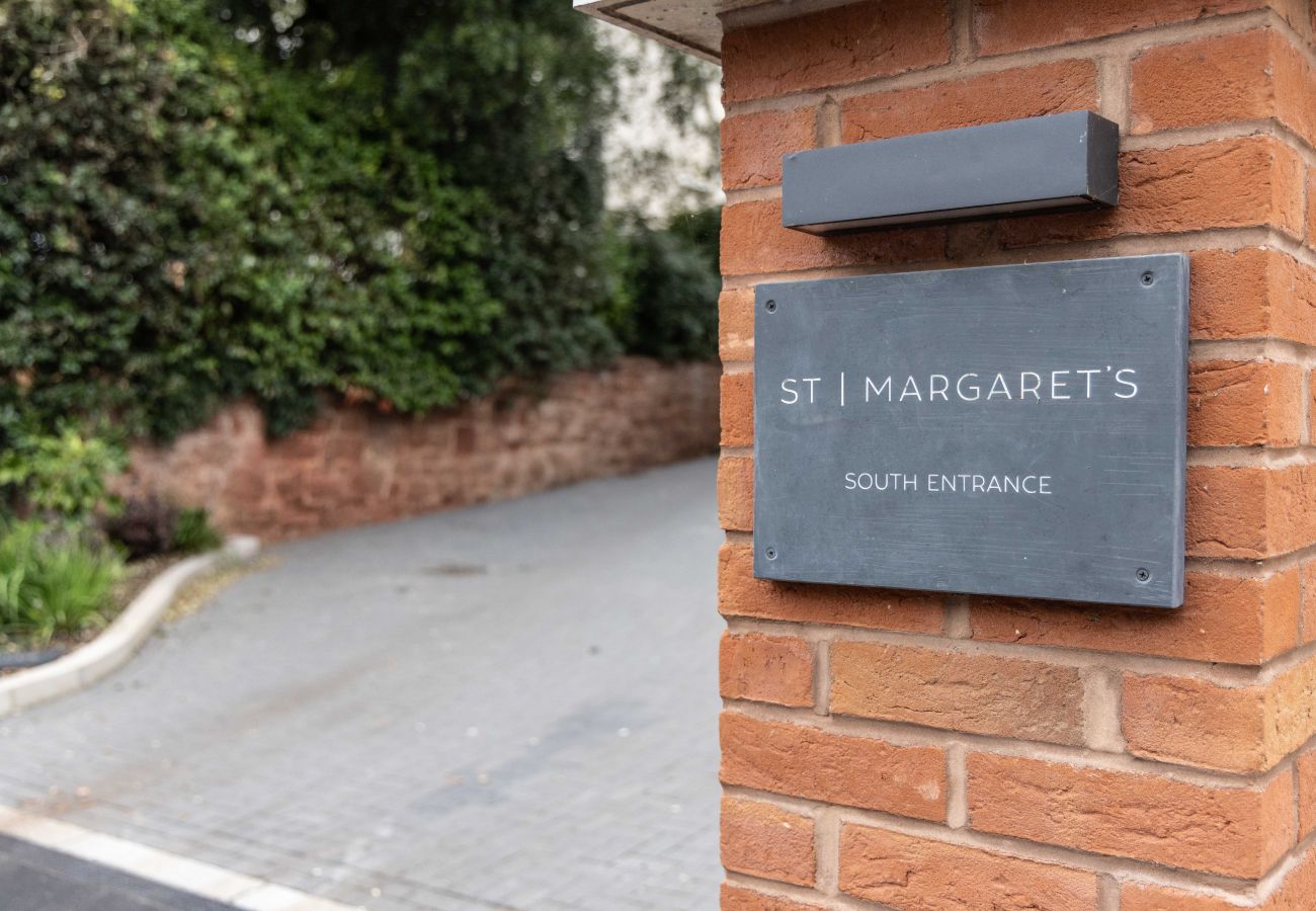 House in Exeter - Morford House - Stylish Retreat in the Heart of Exeter