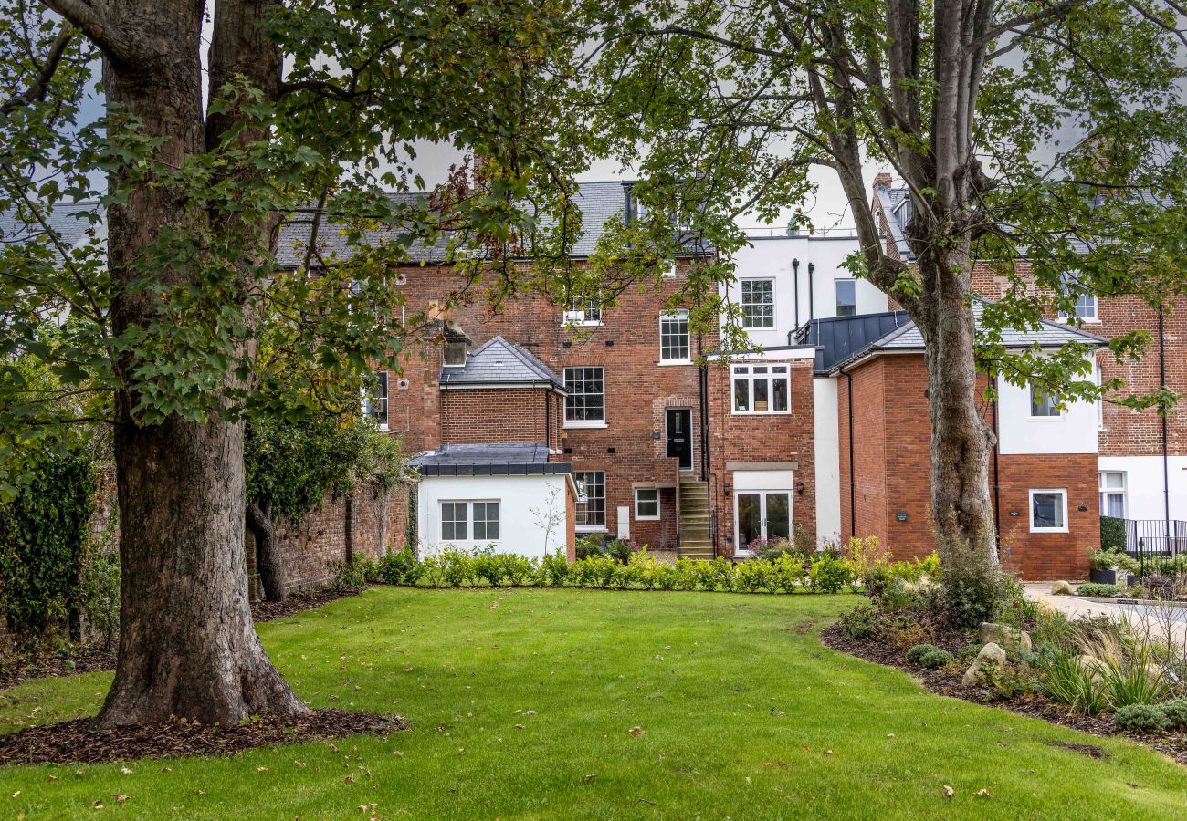 House in Exeter - Morford House - Stylish Retreat in the Heart of Exeter