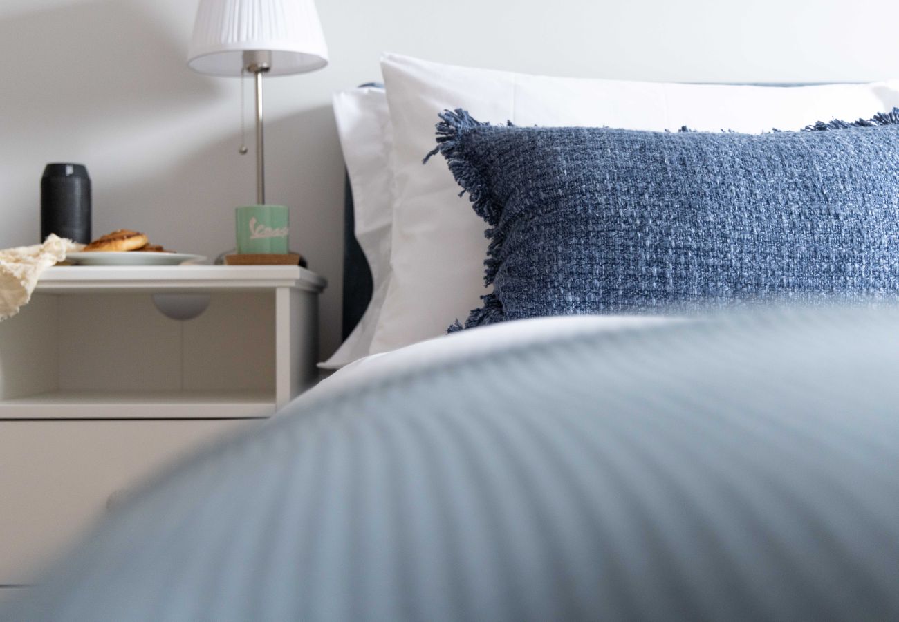 House in Exeter - Morford House - Stylish Retreat in the Heart of Exeter