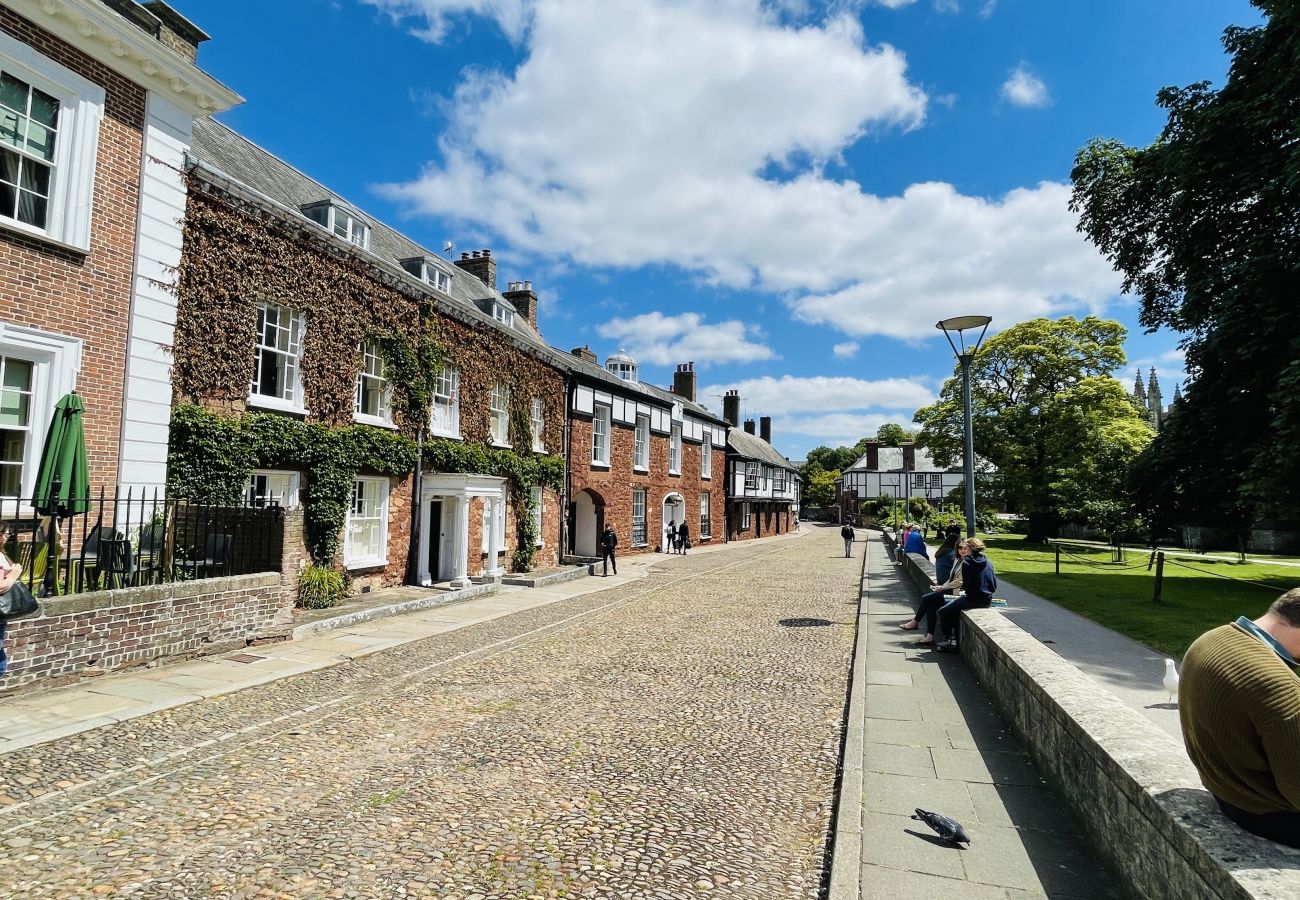 House in Exeter - Morford House - Stylish Retreat in the Heart of Exeter