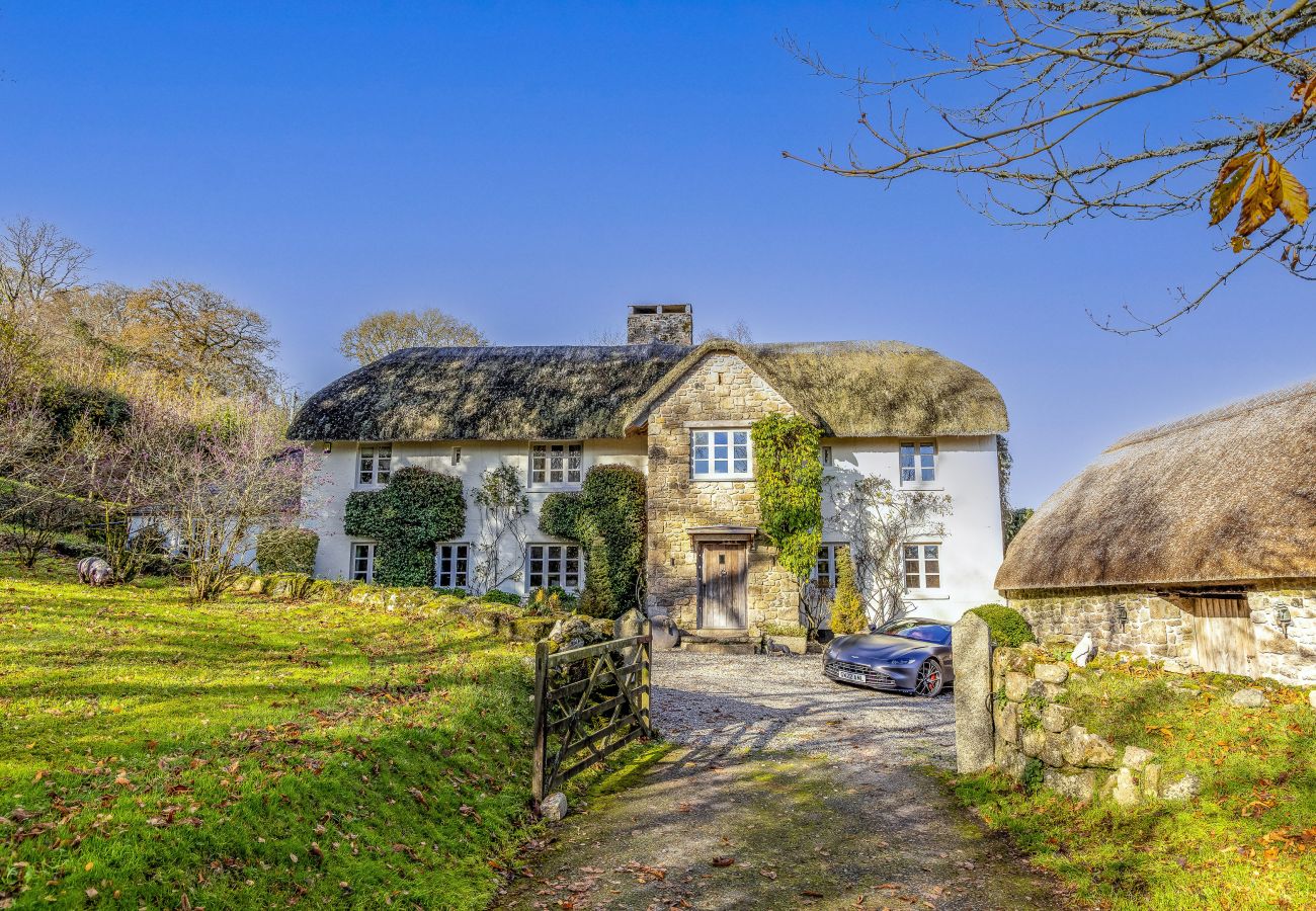 Exterior photo from the driveway of Woodtown.