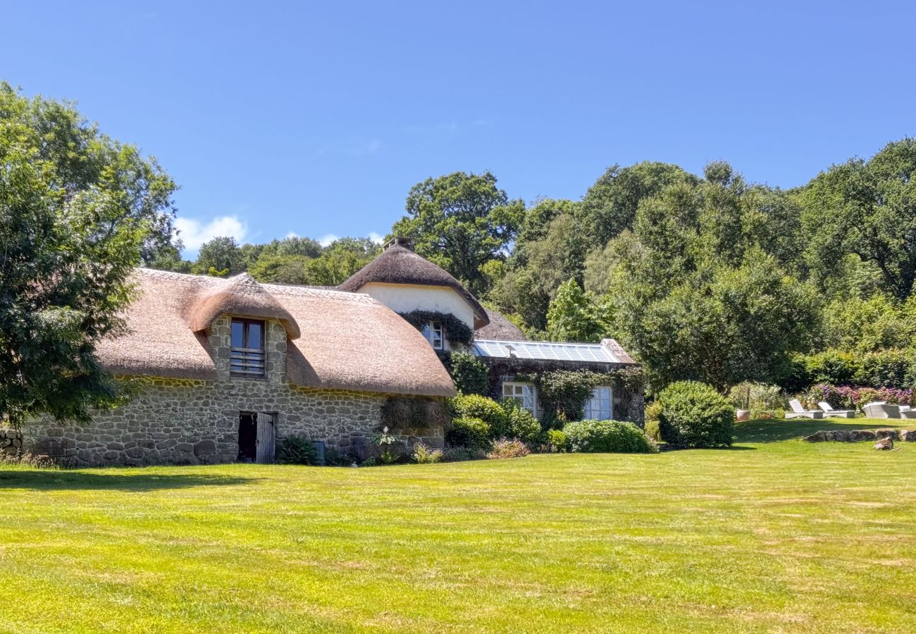 Country house in Chagford - Woodtown Estate – Luxury Dartmoor Country Retreat with Pool & Tennis Court