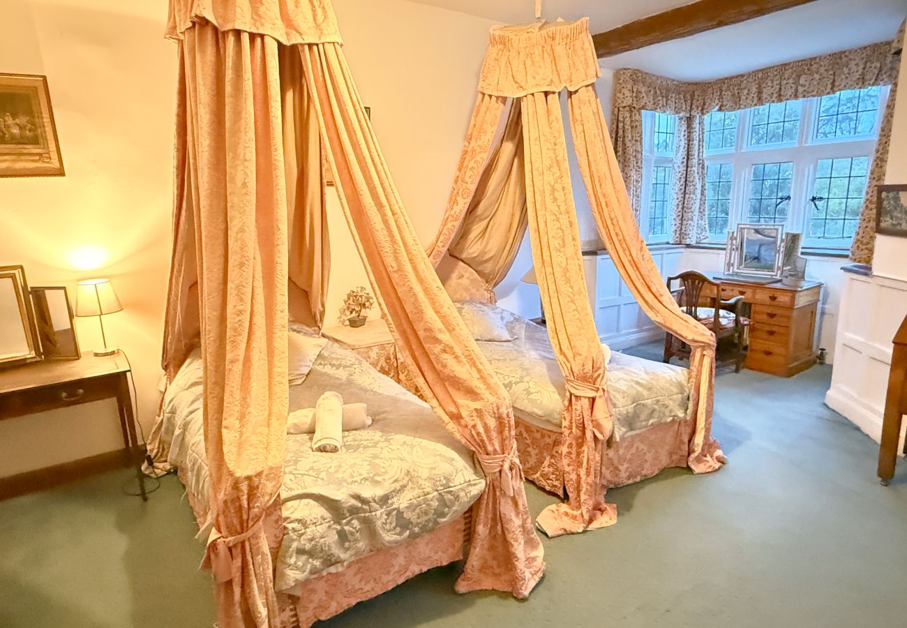 Country house in Etchingham - Haremere Hall - East Sussex’s Finest Country Estate