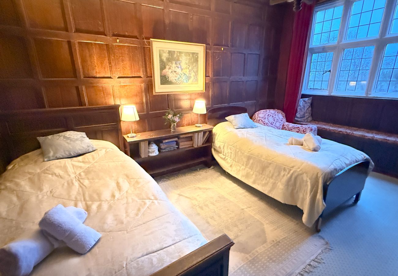 Country house in Etchingham - Haremere Hall - East Sussex’s Finest Country Estate