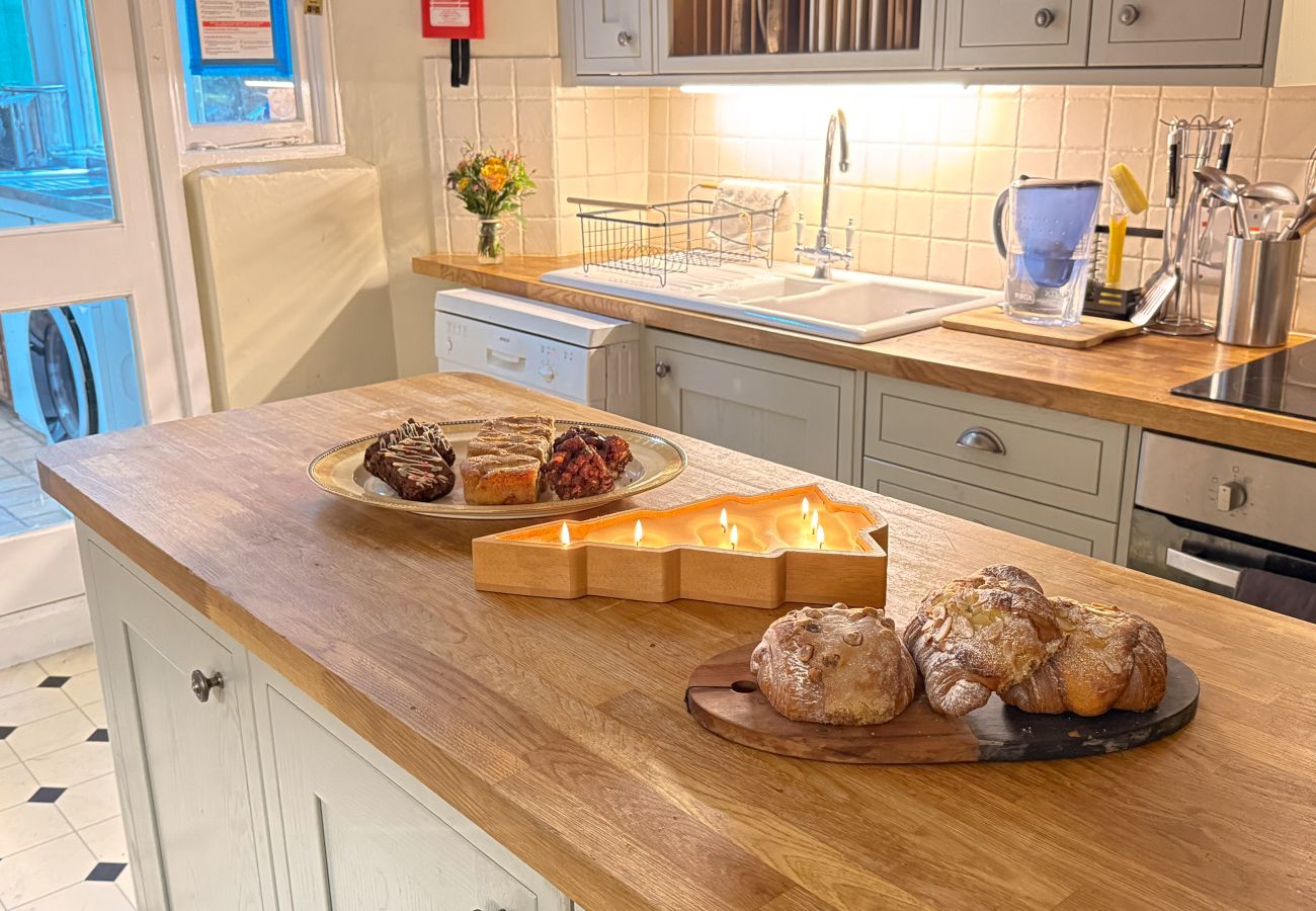 Country house in Etchingham - Haremere Hall - East Sussex’s Finest Country Estate