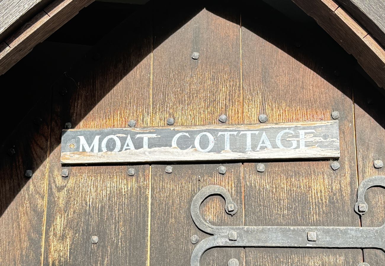 Country house in Bickleigh - Bickleigh Castle - A Majestic Devon Estate for Exclusive Gatherings